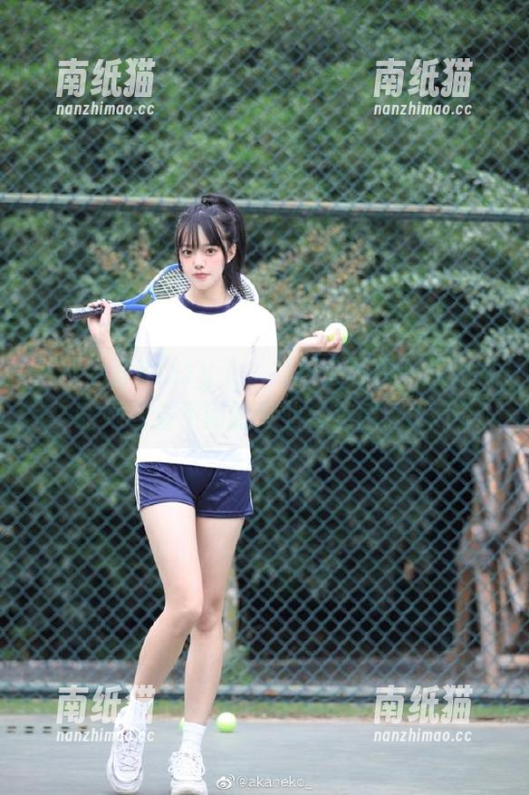 获取全套Hizzy (히지)护士写真下载，领略她与众不同的专业与美感。.txt